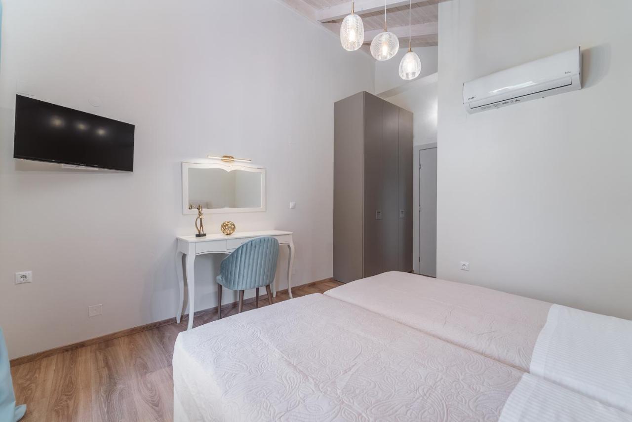 Vincenzo Suites Nydri  Extérieur photo